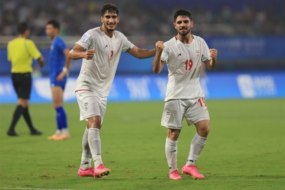 هافبک ملی پوش تیم فوتبال پرسپولیس در بیمارستان بستری شد.