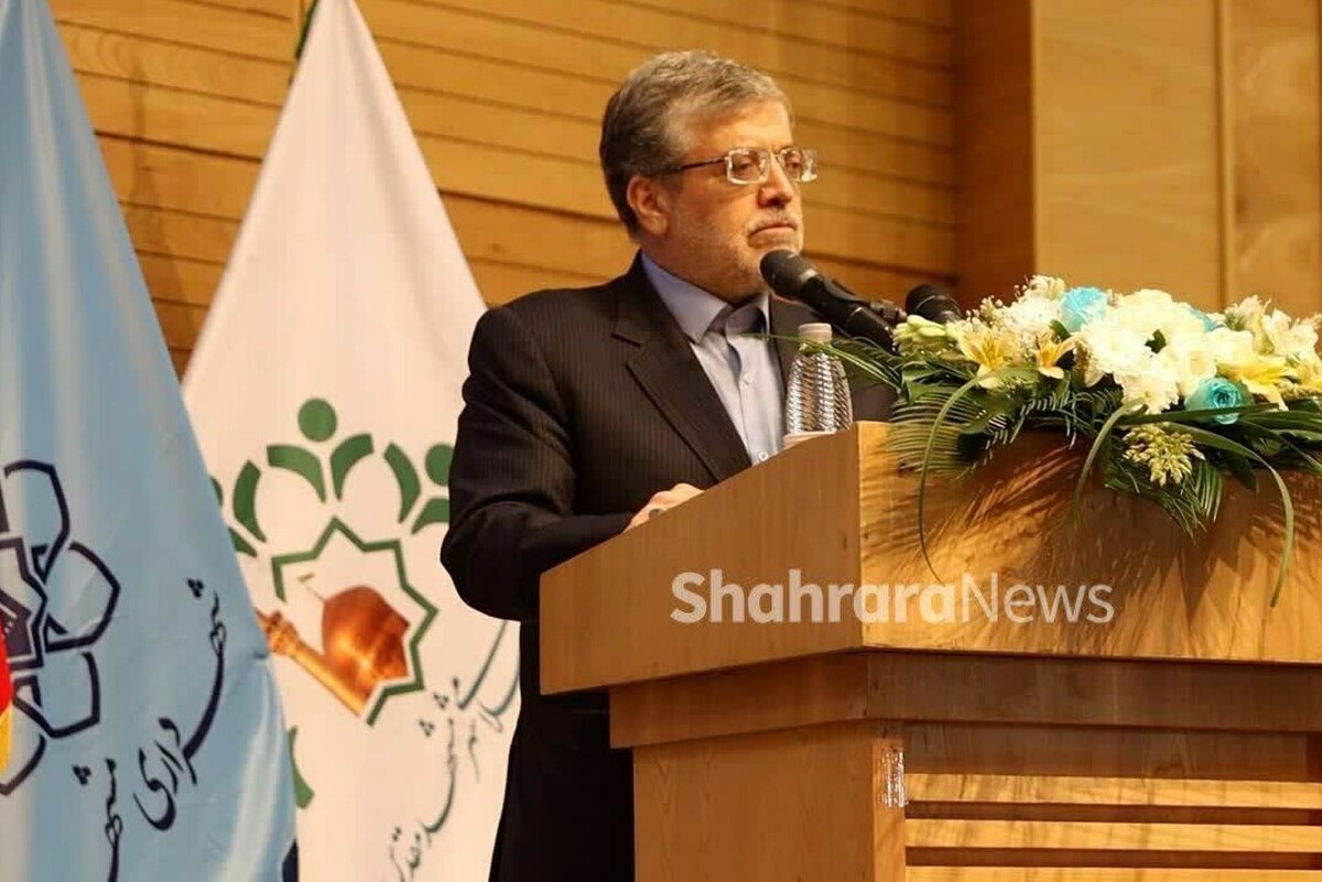 شهردار مشهدمقدس گفت: شهیدان برای نام کار نکردند، برای دین و عزت و اقتدار ایران پای کار آمدند و الگوی همه ما باید شهدا و ایثارگران باشند.