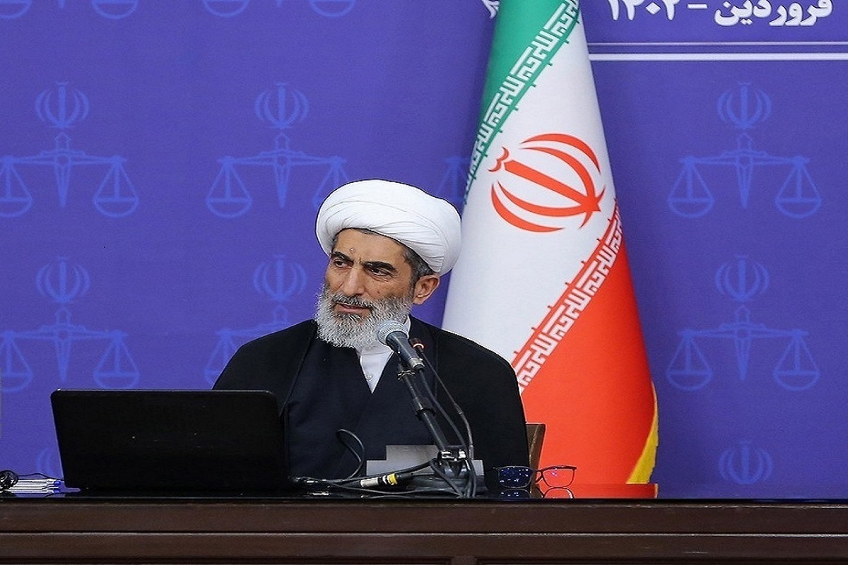 رئیس مرکز توسعه حل اختلاف قوه قضاییه از گذشت تعداد ۴۲۲ خانواده از حق قصاص خود از اسفندماه سال گذشته تا خردادماه امسال خبر داد.