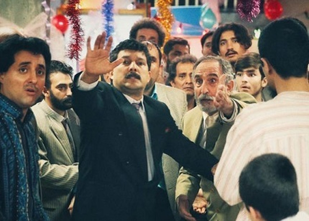 چهار روز مانده به اکران سینمایی «گیج‌گاه»، پوستر رسمی فیلم منتشر شد.