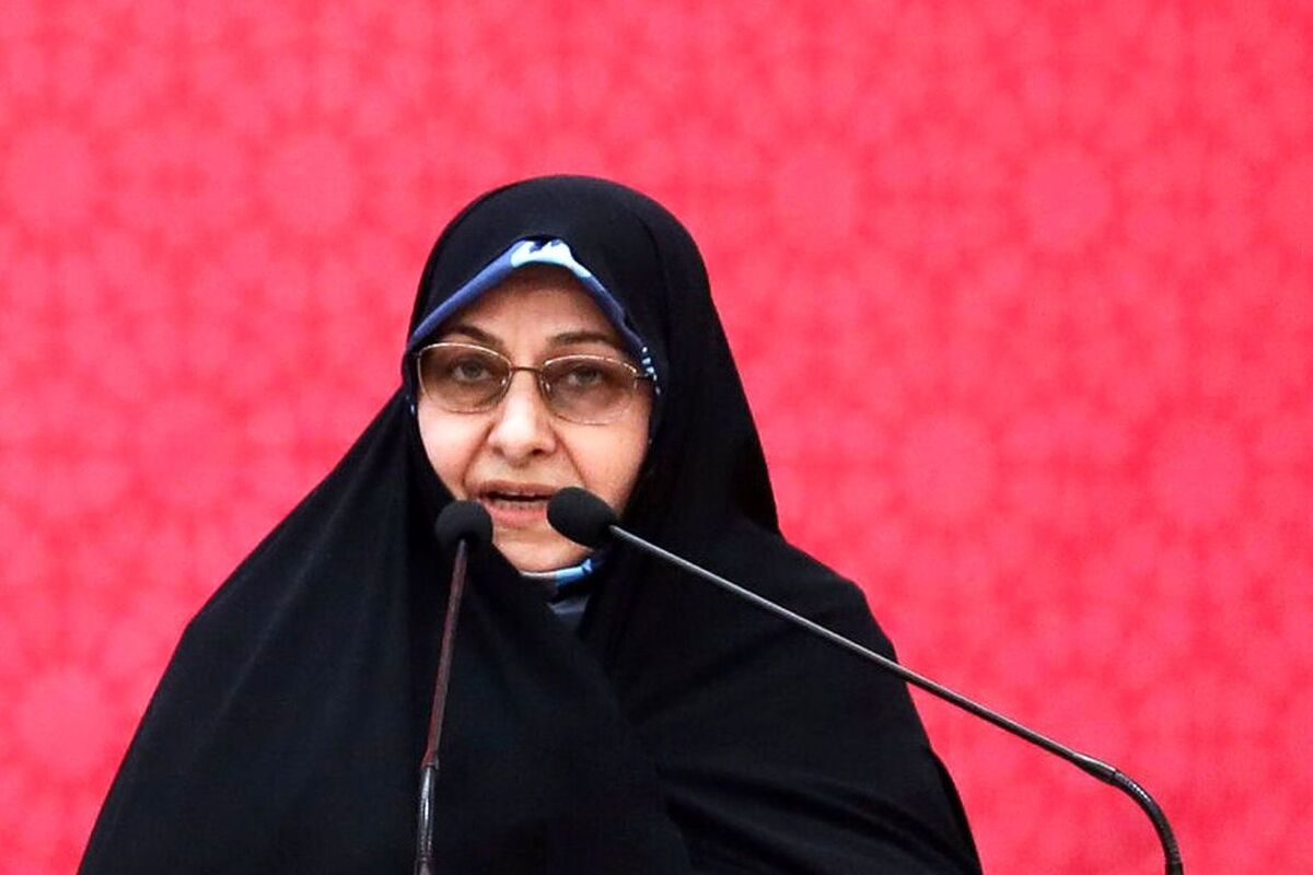 معاون امور زنان و خانواده رئیس جمهور گفت: زنان ما در برابر  هجمه‌های امپریالیسم رسانه‌ای که تلاش نمود زیر نقاب زن و آزادی اهداف شوم خود را محقق کند، ایستادگی کردند.