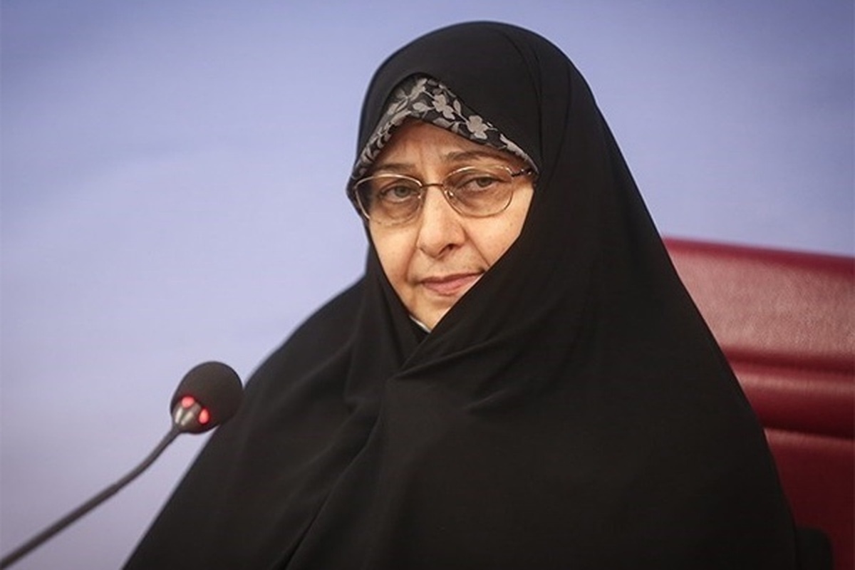 معاون امور زن و خانواده رییس جمهور گفت: زنان باید با یکدیگر شبکه‌هایی را برای نشان دادن هویت زنان و مطالبات واقعی آنان به جهان تشکیل دهند و آن را به نمایش بگذارند.