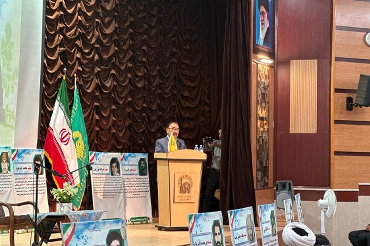 استاندار خراسان رضوی در جمع ائمه جماعات و معتمدان اهل سنت شهرستان سرخس گفت: همه ما در حفظ وحدت تلاش کنیم، زیرا وحدت یک نیاز قطعی برای پیشرفت و تعالی است.