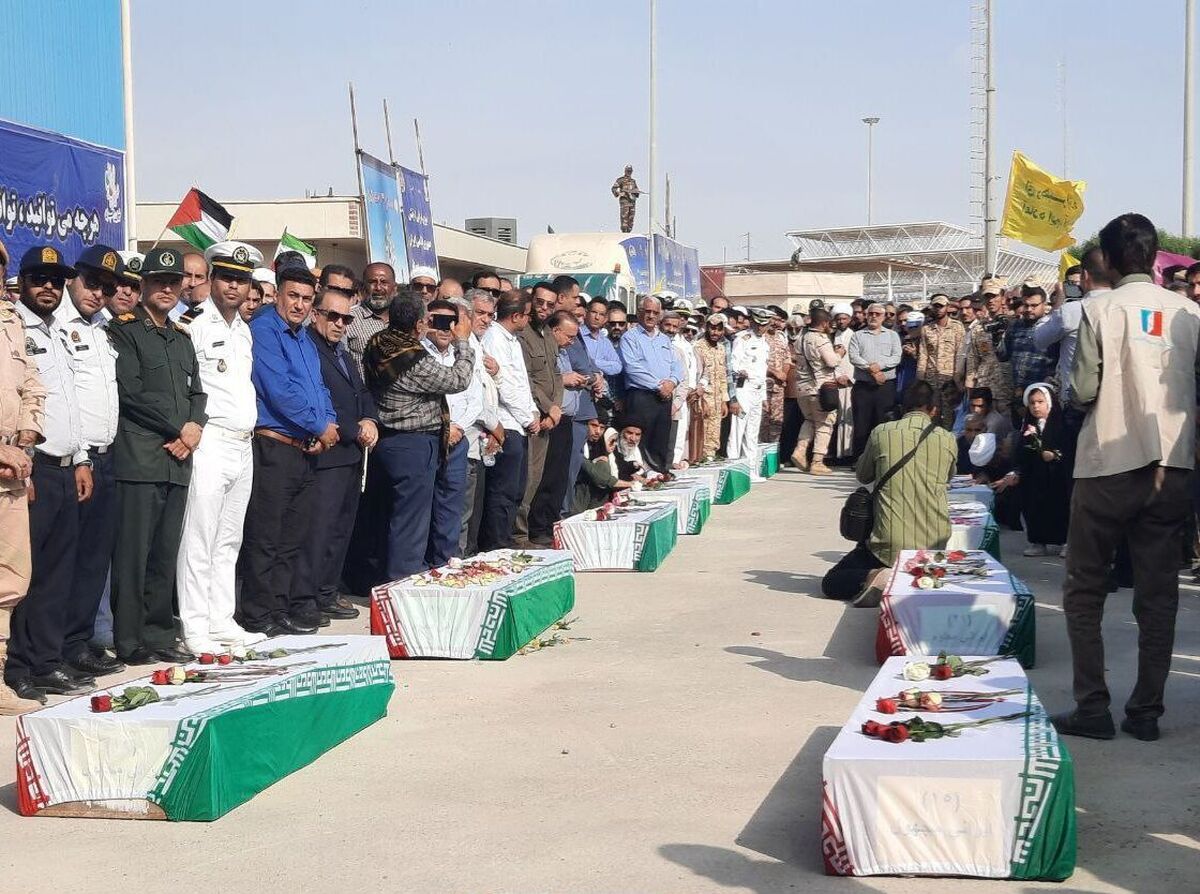 پیکر مطهر ۲۲ شهید تازه تفحص شده هشت سال دفاع مقدس دوشنبه با استقبال مردم آبادان و خرمشهر از مرزبین‌المللی شلمچه به کشور بازگشت.