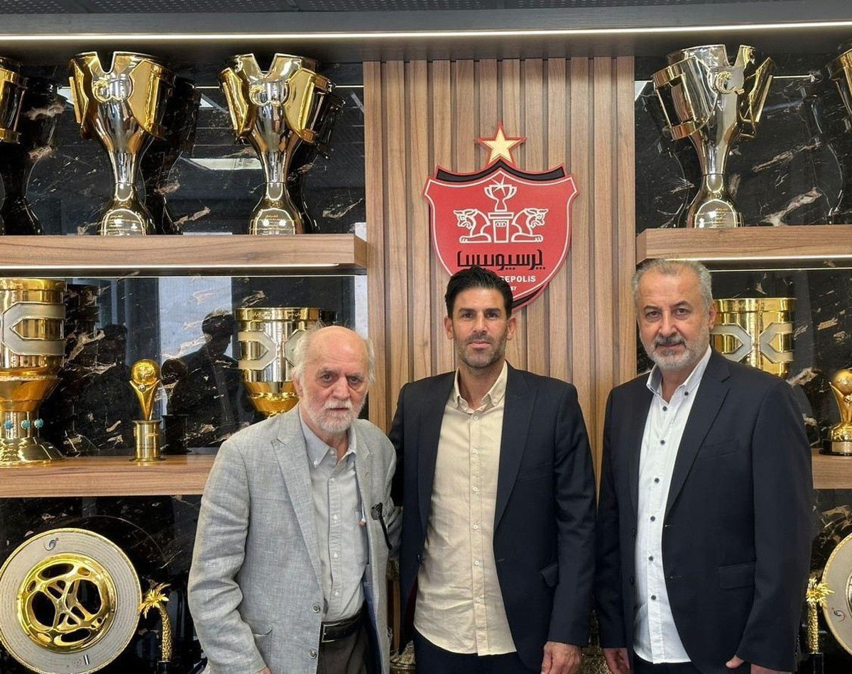 باشگاه پرسپولیس ادعای عضو هیات رئیسه فدراسیون فوتبال را رد کرد.