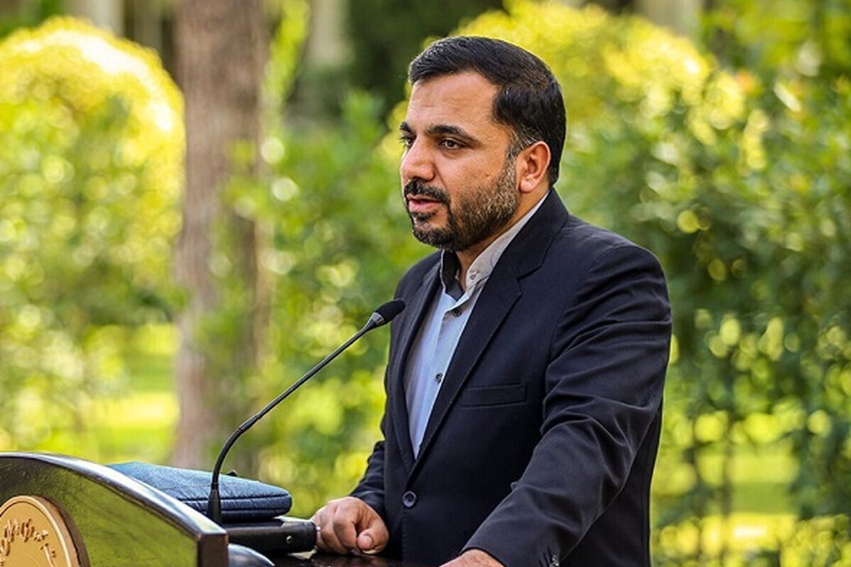 وزیر ارتباطات گفت: اگر استارلینک قواعد سرزمینی ما را قبول کرد می‌تواند در ایران خدمات منظومه ماهواره‌ای خود را ارائه دهد.