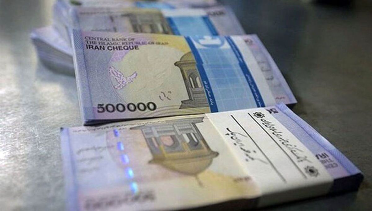 در حالی بخشنامه پرداخت وام ۲ میلیارد تومانی خرید مسکن به شعب بانک مسکن ابلاغ شد که بازپرداخت این وام به روش ساده بوده و فعلا خبری از روش پلکانی نیست.