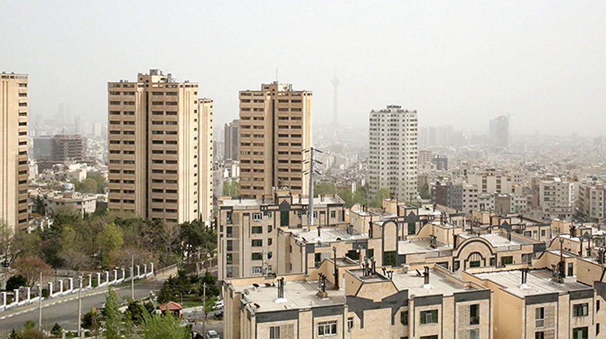 فروشنده‌های بازار مسکن شهر تهران دیگر مثل چند ماه اخیر انگیزه‌ای برای فروختن ملک خود ندارند و دامنه انعطاف آن‌ها دست کم در اعلام قیمت اولیه پیشنهادی کاهش یافته است.