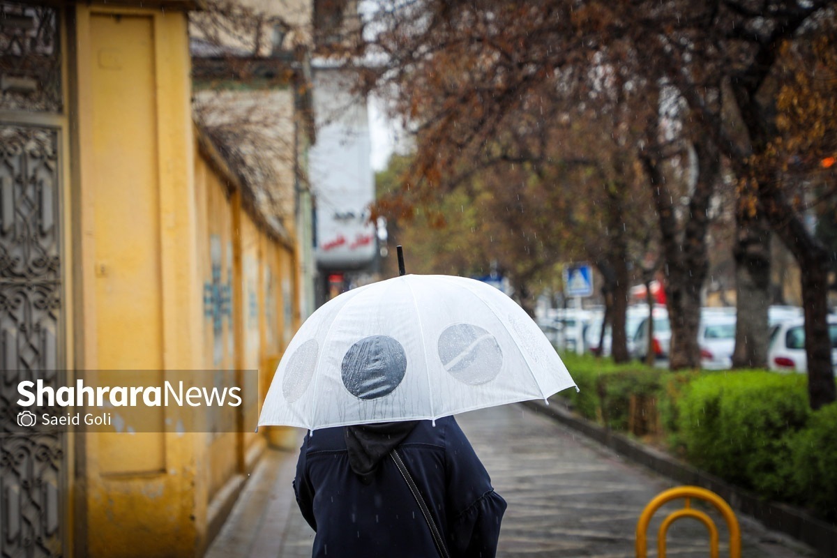 کارشناس‌ مرکز پیش‌بینی هواشناسی خراسان رضوی گفت: بارش‌های رگباری در ۱۳ شهرستان استان از روز گذشته تاکنون ثبت شده است.