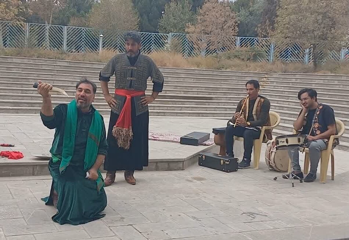 کارگردان نمایش خیابانی «امام‌الحق» گفت: همیشه در حق تئاتر شهرستان اجحاف شده است و این را می‌توان در ظاهر نمایش‌ها به خوبی مشاهده کرد.