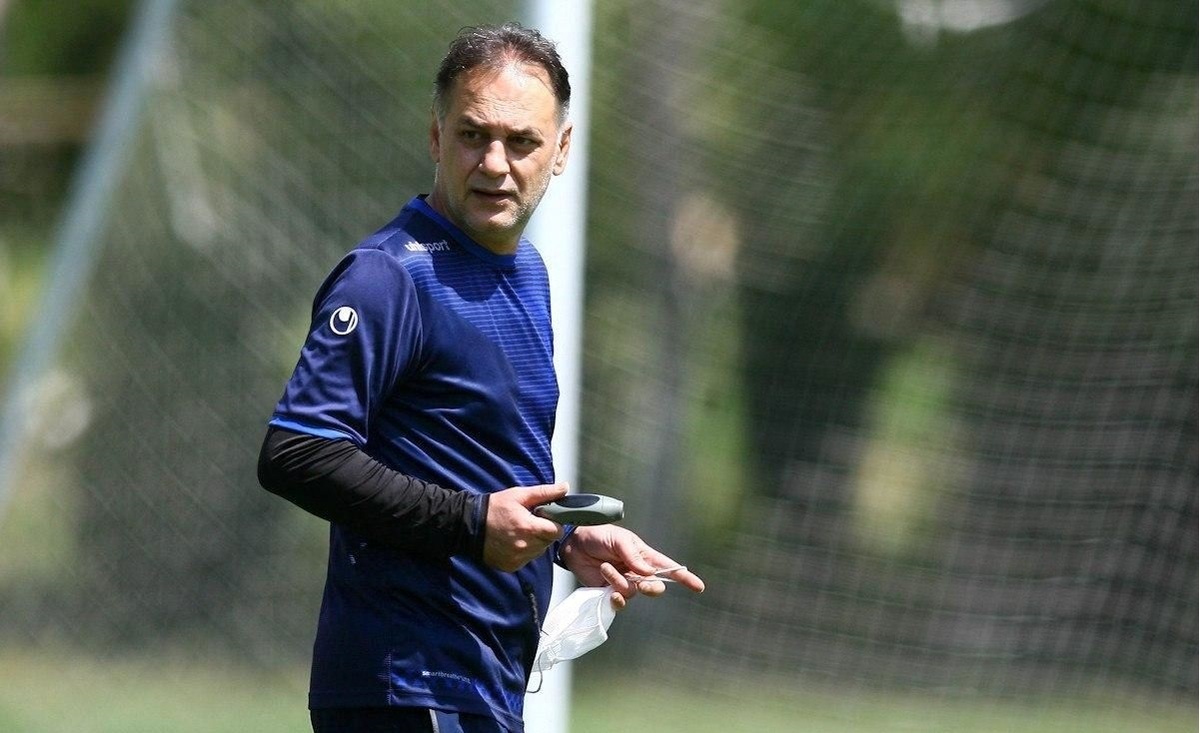 پرسپولیس و سپاهان به نفع استقلال بازی می‌کنند