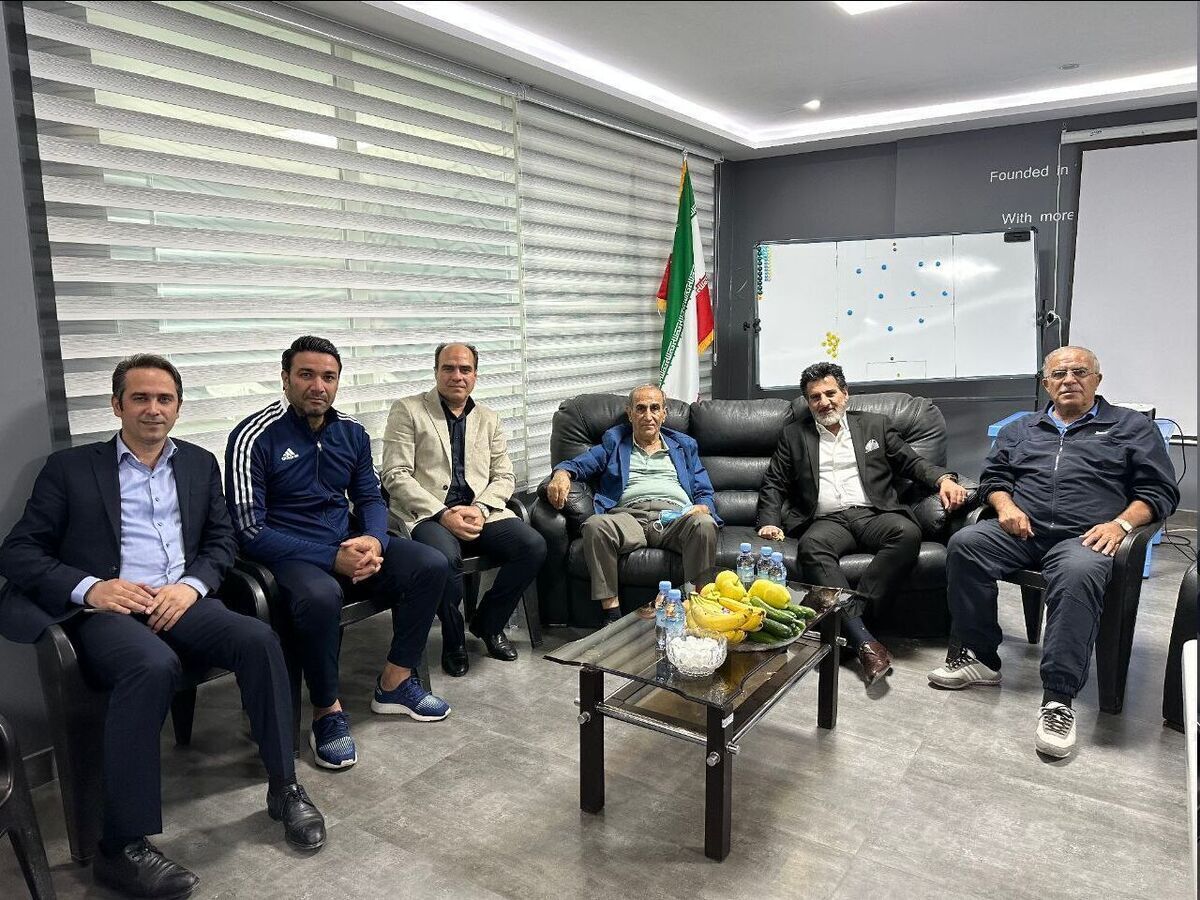 حسن روشن همچنان معتقد است که علی سامره نباید به عنوان سرپرست تیم استقلال فعالیت کند.