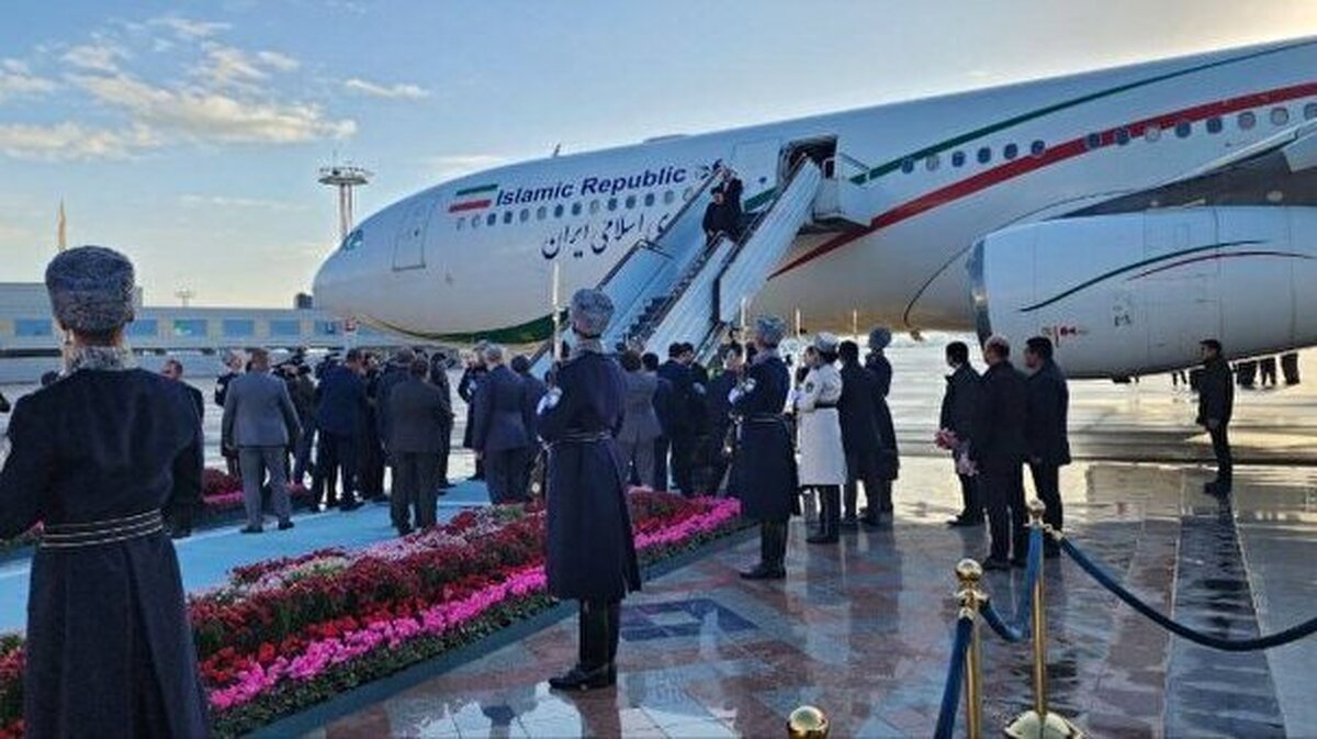 رئیس جمهور به منظور شرکت در شانزدهمین اجلاس سازمان همکاری اقتصادی اکو و با استقبال نخست وزیر ازبکستان وارد تاشکند شد.