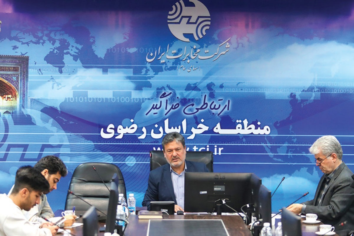 مدیر مخابرات منطقه خراسان‌ رضوی گفت: سرقت‌ کابل‌های تلفن بار هزینه‌ای را به مخابرات تحمیل می‌کند و می‌توان گفت که دست‌کم ماهانه حدود ۵۰۰‌میلیون تومان ملزومات برای رفع این مشکلات خریداری می‌شود.