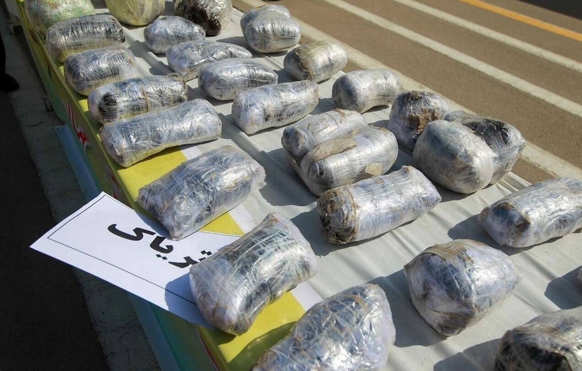 فرمانده مرزبانی خراسان رضوی از کشف بیش از ۲۴۰ کیلوگرم انواع مواد مخدر در مبادی ورودی این استان خبر داد.
