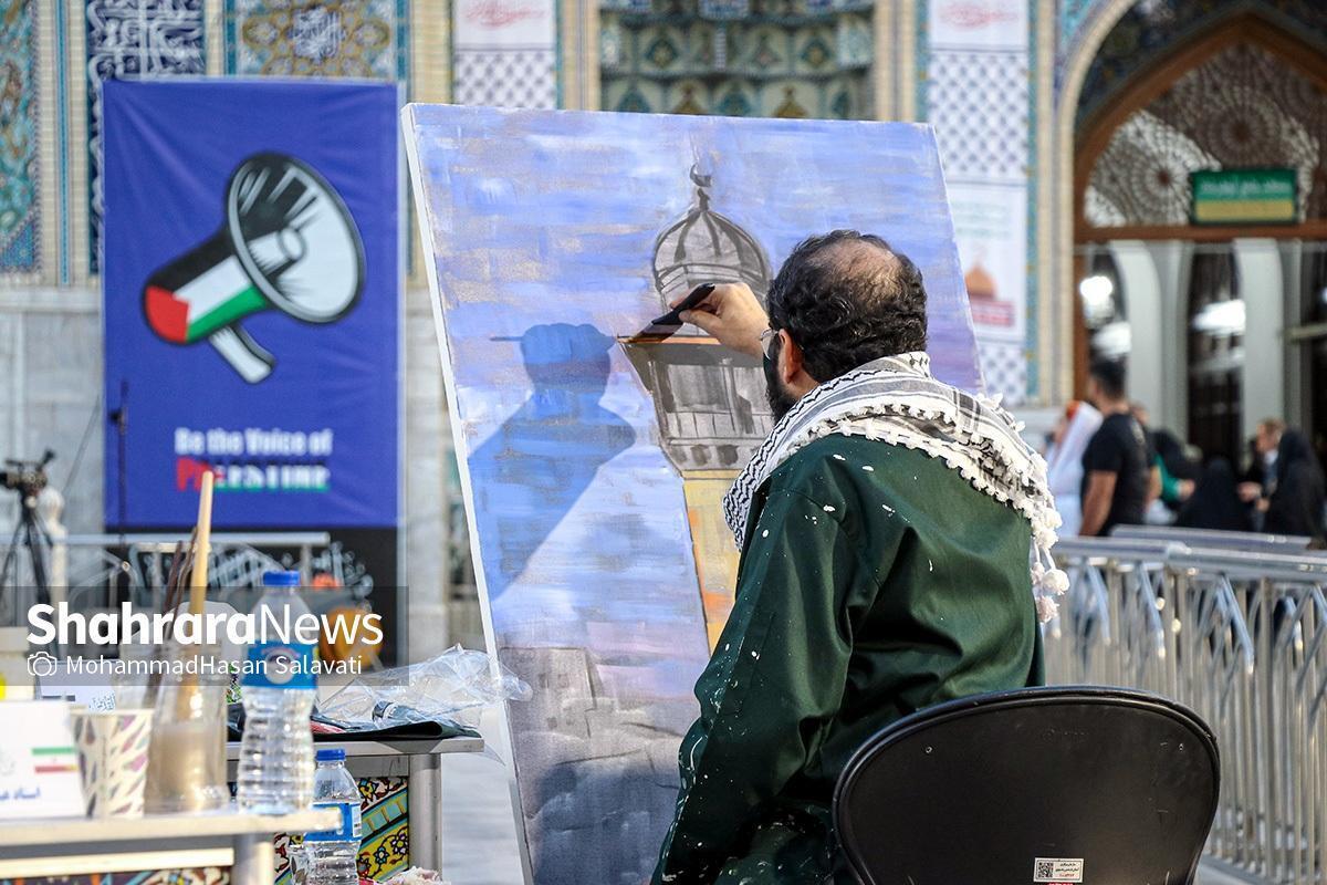 رویداد هنری و رسانه‌ای «من القدس الی القدس» با حضور ۱۴ هنرمند نقاش کشوری در حرم مطهر رضوی برگزار شد.