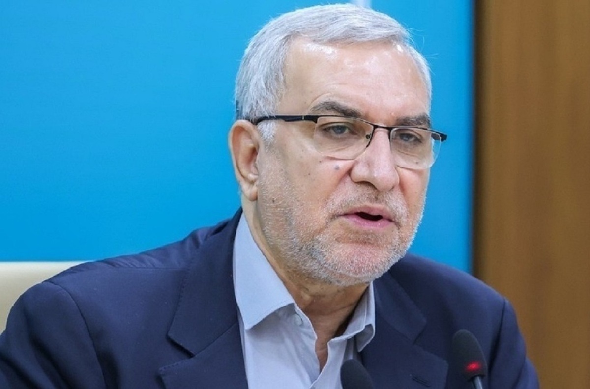 وزیر بهداشت از آغاز پویش ملی سلامت شعار آگاهی‌ زودتر، مراقبت مؤثرتر و با هدف پیشگیری از بیماری‌های غیرواگیر در سراسر کشور خبر داد.