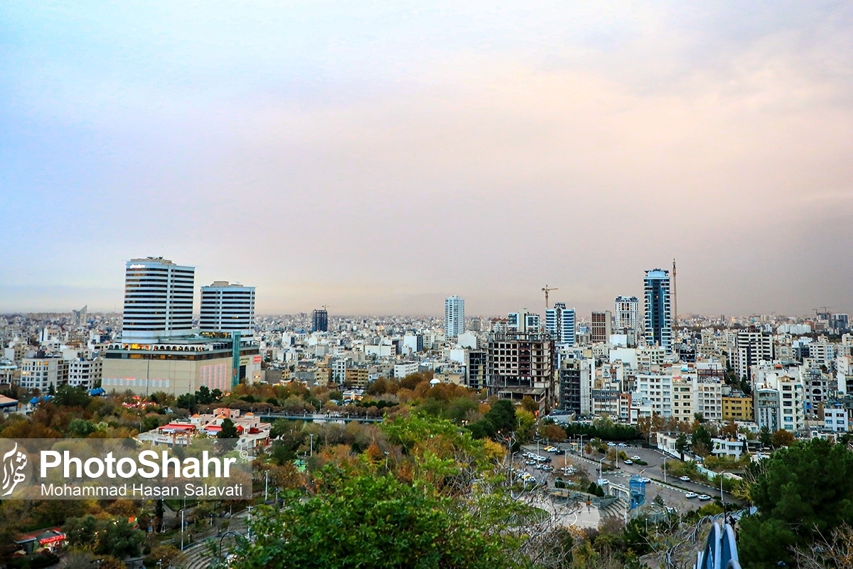 کارشناس مرکز پیش‌بینی هواشناسی خراسان رضوی گفت: آلودگی هوا در سطح استان تا روز سه‌شنبه ادامه دارد و در این مدت شاهد افزایش دما خواهیم بود.