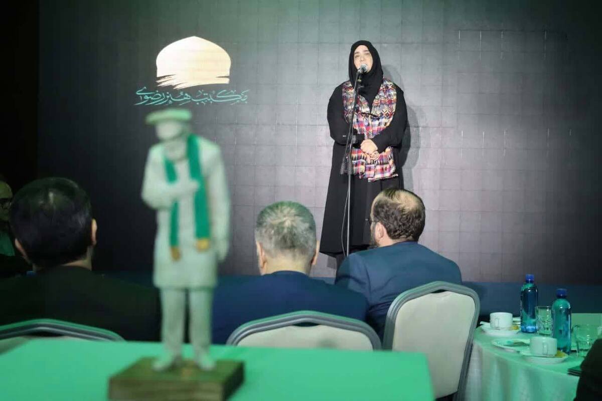 معاون صنایع‌دستی وزارت میراث‌فرهنگی، گردشگری و صنایع‌دستی گفت: محصولات هنر رضوی را حاصل جوشش هنری می‌دانم که امتداد زیارت فارغ از زمان و مکان در خانه زائران بعدِ بازگشت از سفر مشهد مقدس است.
