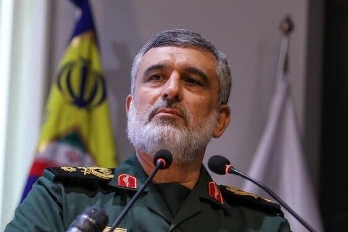 فرمانده نیروی هوافضای سپاه پاسداران انقلاب اسلامی گفت: آمریکایی‌ها ایران را تهدید نمی‌کنند، آن‌ها در مکاتباتی که دارند بعضاً در یک شب سه مرحله با ایران مکاتبه داشتند و همه این مکاتبات با زبان تمنا و خواهش است.