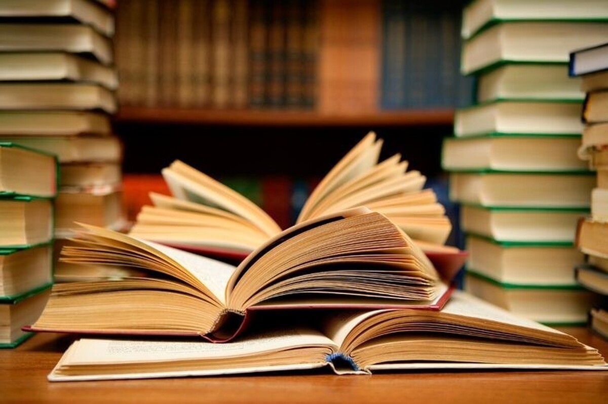 کتاب «صحنه عشق من است» که به زندگی و فعالیت های ادنا زینلیان هنرمند و مدرس تئاتر در حوزه طراحی لباس می‌پردازد، به زودی منتشر خواهد شد.