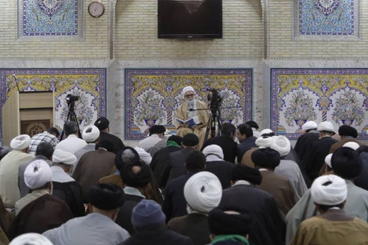 تولیت آستان قدس رضوی گفت: تمام تکلیف خود را تمرکز بر خدمتگزاری زائران حضرت رضا(ع) می دانم و به تکلیف شرعی برای حضور در مجلس خبرگان رهبری نرسیدم.