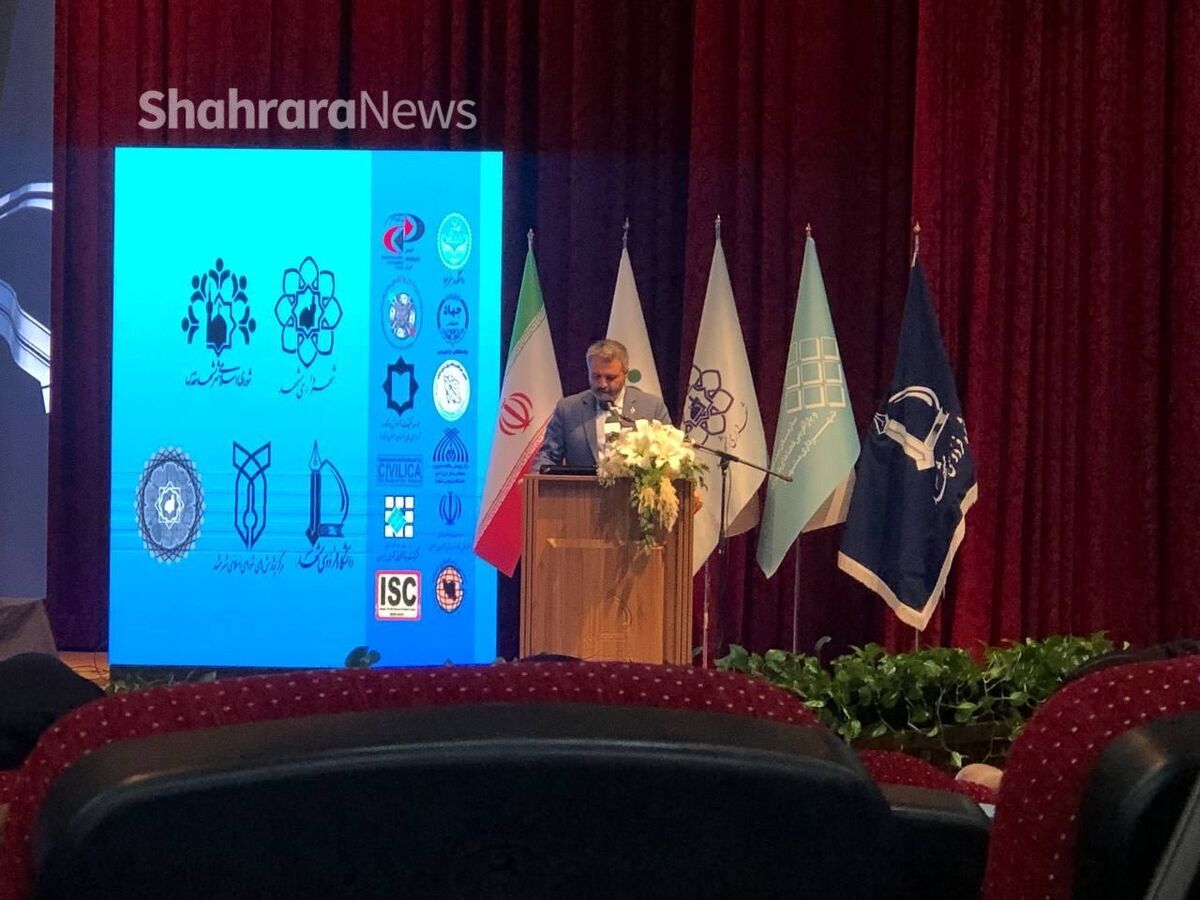 نایب‌رئیس شورای اسلامی شهر مشهد گفت: امروز مسکن اَبَرمسئله کشور است و باید راهکارهای حل این مسئله را بررسی کنیم. قانون اساسی نیز نیاز جامعه و خانوار در حوزه مسکن را پیش‌بینی کرده که در این همایش به بررسی آن می‌پردازیم. 