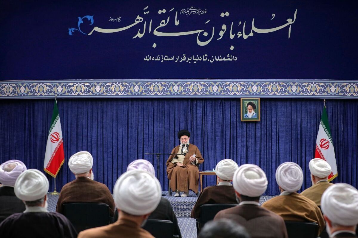 رهبرمعظم انقلاب: امروز نیازمند پایگاه فکری تهاجمی برای پاسخ به شبهات هستیم و این کار را باید از مرحوم علامه طباطبایی یاد بگیریم