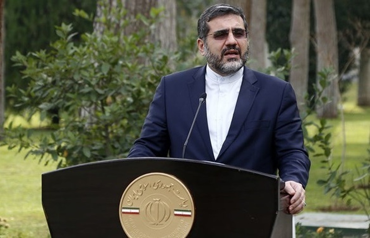 وزیر فرهنگ و ارشاد اسلامی با بیان اینکه چندین هفته فرهنگی در تهران و اصفهان برگزار می شود، گفت: در قالب این برنامه‌، ترکمن‌ها به اصفهان می‌آیند و در قطر نیز هفته فرهنگی برگزار خواهد شد.