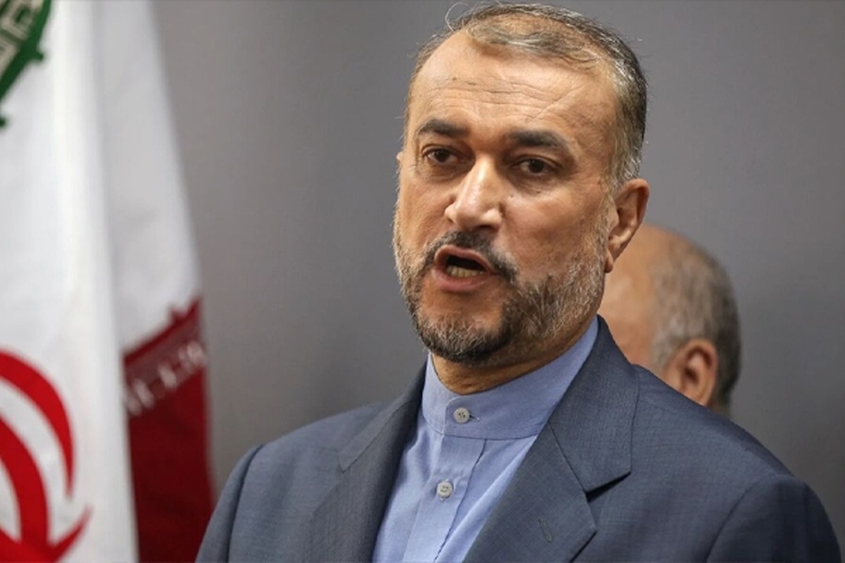 وزیر امور خارجه جمهوری اسلامی ایران با بیان اینکه مقاومت فلسطین یک حرکت آزادیبخش و مشروع است نه یک گروه تروریستی تصریح کرد: هیچ منطق و مبنایی برای حق دفاع مشروع قائل شدن برای رژیم اشغالگر وجود ندارد.