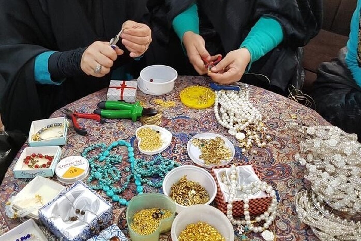 مدیر تعاون کار و رفاه اجتماعی از مصوبه جدید هیات دولت در اعزای وام بدون ضامن خبر داد.