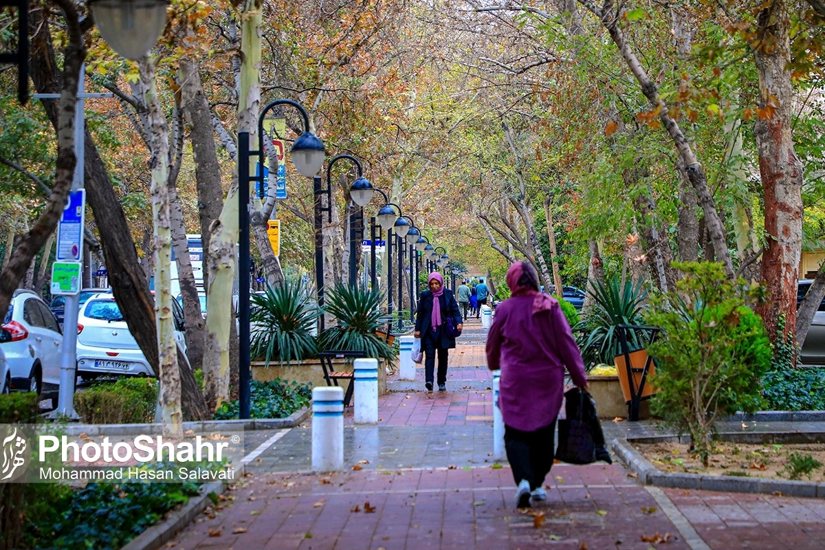 در روز شنبه (۲۷ آبان‌ماه) در برخی نقاط استان‌های خراسان رضوی و جنوبی، سیستان و بلوچستان و غرب آذربایجان غربی بارش پراکنده پیش‌بینی می‌شود.
