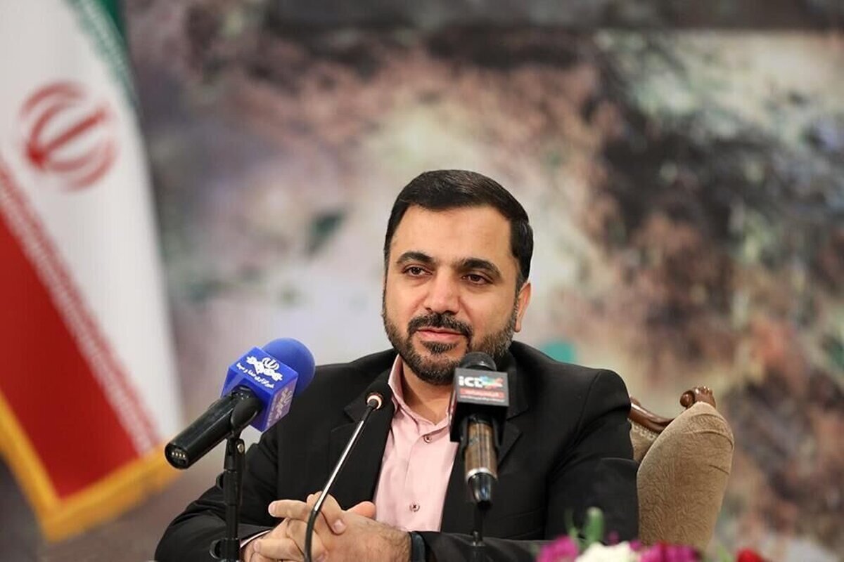 وزیر ارتباطات درباره اختلال اینترنت در دو روز گذشته گفت: گمانه‌زنی‌هایی می‌شود که حمله سایبری شده است؛ به هیچ وجه حمله‌ای اتفاق نیفتاده و یک مشکل فنی بود که من به دوستان دستور دادم که دیگر شاهد چنین اتفاقاتی نباشیم.