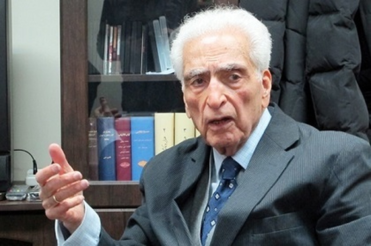 وزیر فرهنگ و ارشاد اسلامی در شبکه ایکس (توئیتر سابق) از خاکسپاری محمدعلی اسلامی ندوشن در نیشابور و واکنش رئیس‌جمهور به وصیت او نوشت.