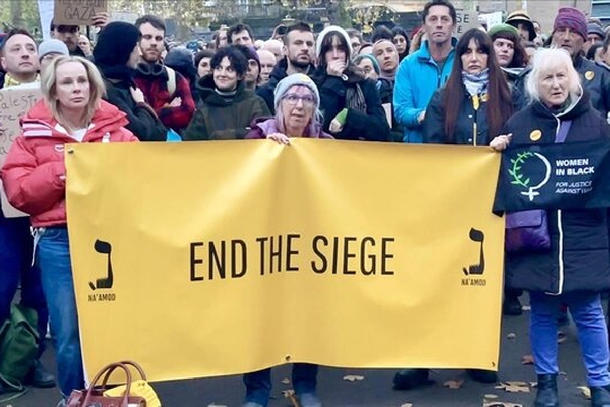 صد‌ها نفر از یهودیان در تجمعی در لندن خواستار آتش‌بس در جنگ غزه و پایان دادن به محاصره انسانی آن شدند.