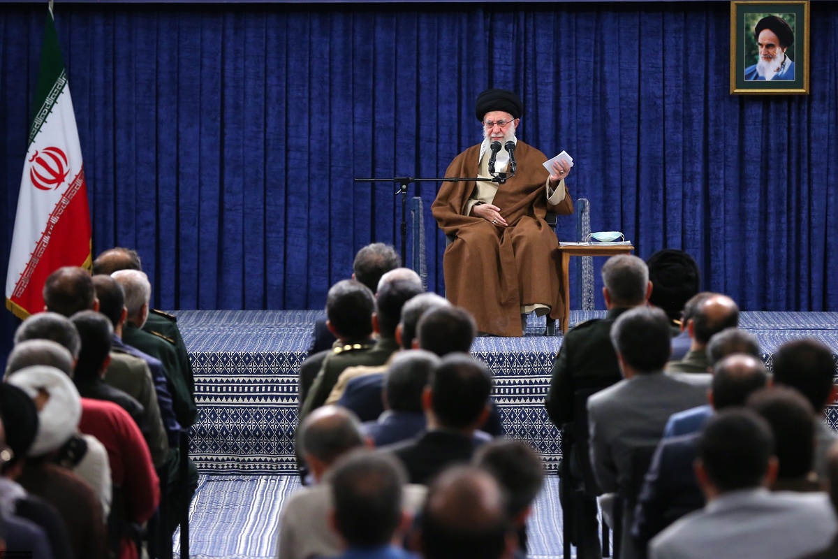 حضرت آیت‌الله خامنه‌ای در دیدار اعضای کنگره بزرگداشت شهدای استان لرستان فرمودند: آمریکا شریک جرم قطعی جنایت رژیم صهیونیستی در غزه است.