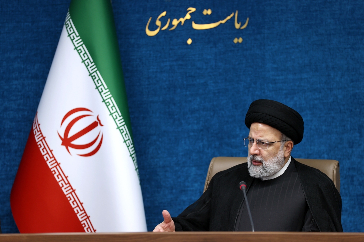 رئیسی: مهم‌ترین مأموریت دستگاه‌های متولی، مردمی‌سازی عملیات زیارت است