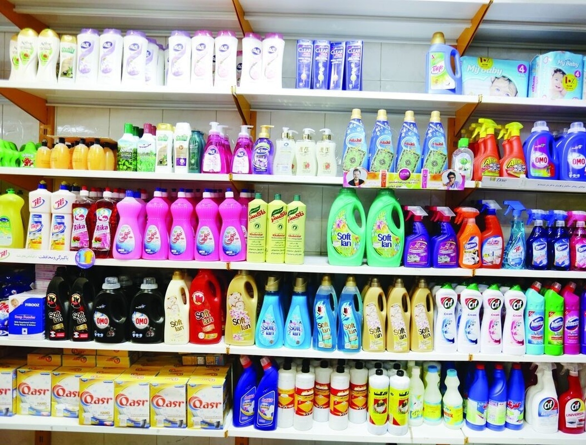 رئیس هیات مدیره انجمن صنایع شوینده و بهداشتی علت اصلی افزایش قیمت شوینده ها در بازار را کاهش تولید و در پی آن افزایش محصولات تقلبی و قاچاق در بازار عنوان کرد.