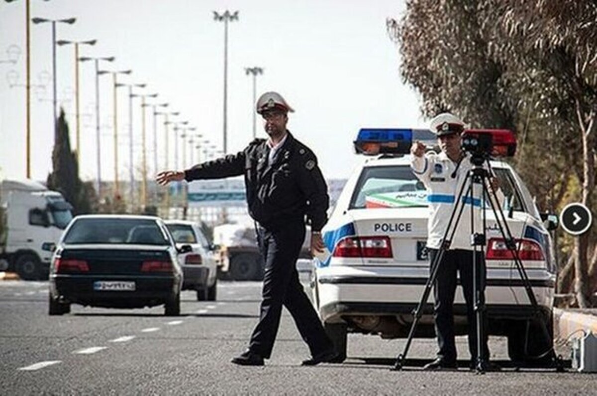 پلیس راهور مشهد از اعمال قانون هزار و ۳۵۲دستگاه خودرو متخلف و حادثه‌ساز طی ۲۴ساعت گذشته در مشهد خبرداد.