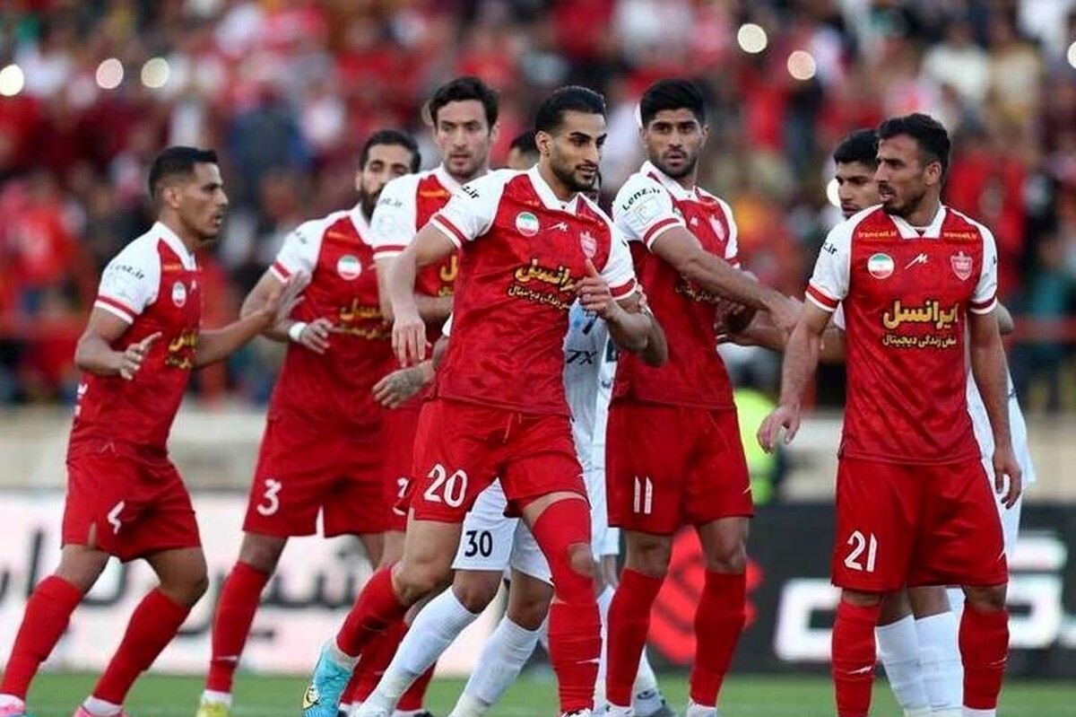 سرمربی تیم فوتبال پرسپولیس ترکیب تیمش برای دیدار برابر ملوان را اعلام کرد.