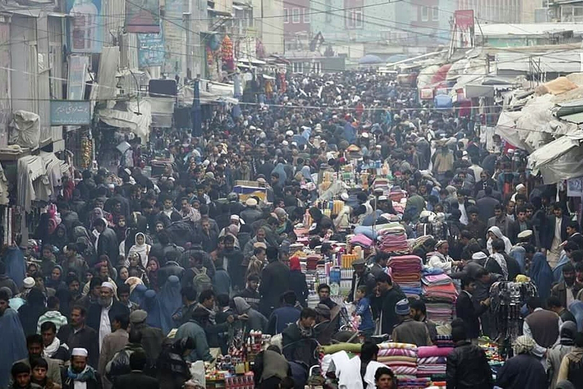 بانک جهانی در گزارش جدید خود اعلام کرد که پس از روی کارآمدن دولت موقت طالبان اقتصاد افغانستان نرخ تورم در افغانستان کاهش یافته و قیمت کالاهای اساسی کاهش یافته است.