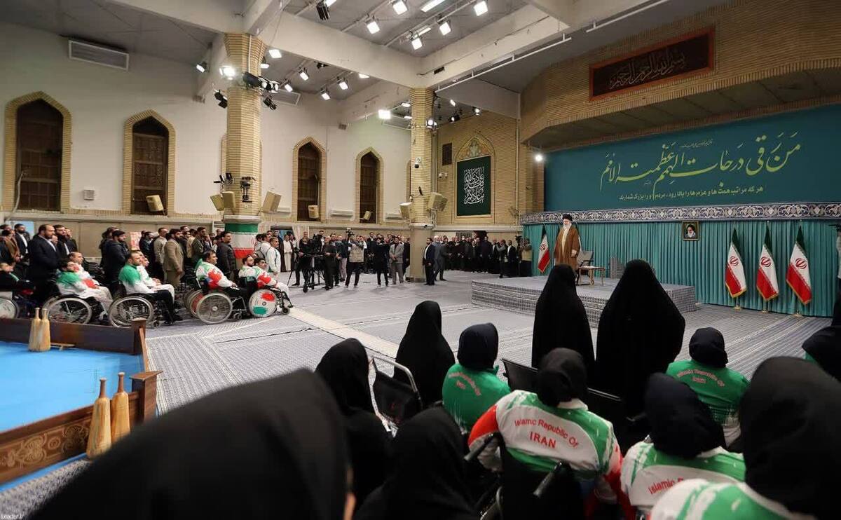 رهبر انقلاب در دیدار امروز با قهرمانان ورزش کشور از دو ملی پوش زن ایران در بازی‌های هانگژو تشکر کردند.