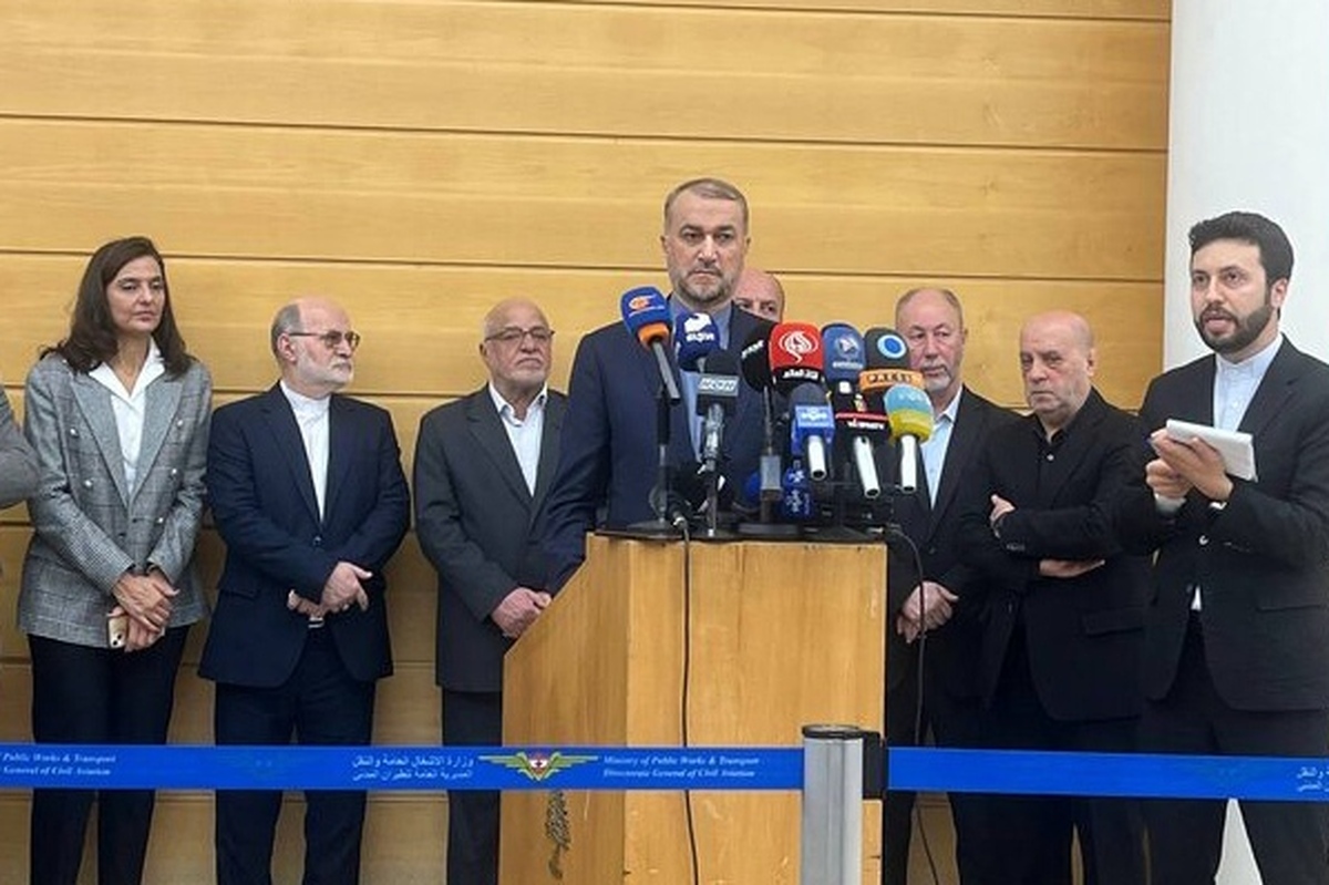 وزیر امور خارجه کشورمان در بدو ورود به فرودگاه بیروت گفت: ادای احترام می‌کنم به همه شهدای لبنانی، فلسطینی و شهدای خبرنگار از جمله دو شهید خبرنگار در جنوب لبنان.