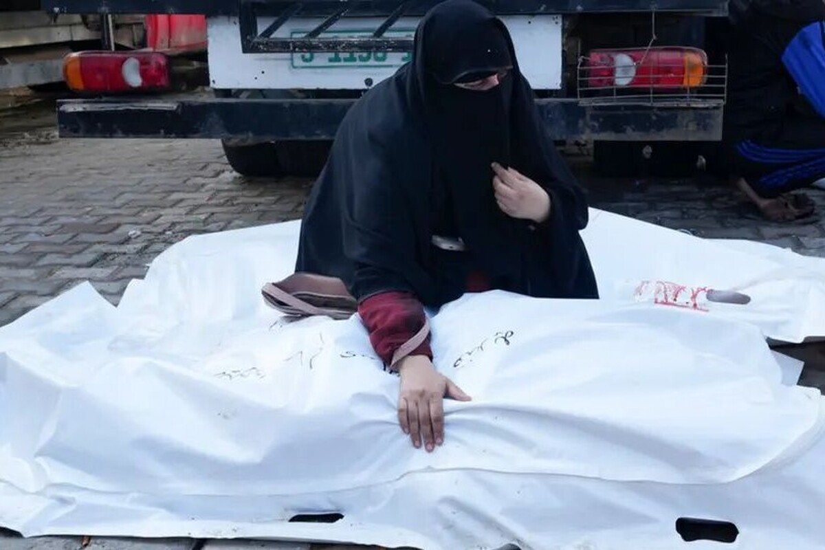 بیش از ۷۰۰ فلسطینی در غزه طی ۲۴ ساعت گذشته به شهادت رسیده‌اند (۱۲ آذر ۱۴۰۲)