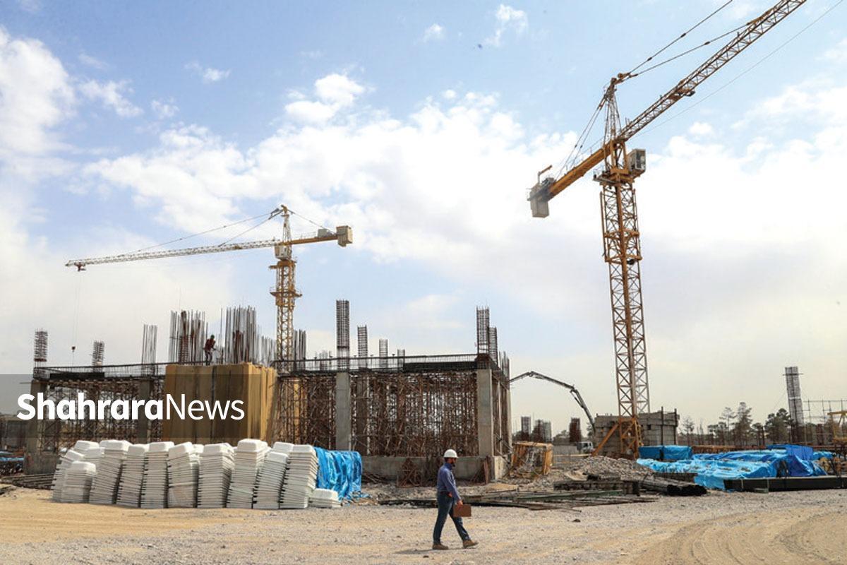 بعد از دهه فجر و پایان امسال، اکنون مسئولان فروردین سال آینده را موعد بهره برداری از اورژانس بیمارستان ۵۴۰‌تختخوابی مشهد اعلام کرده‌اند.