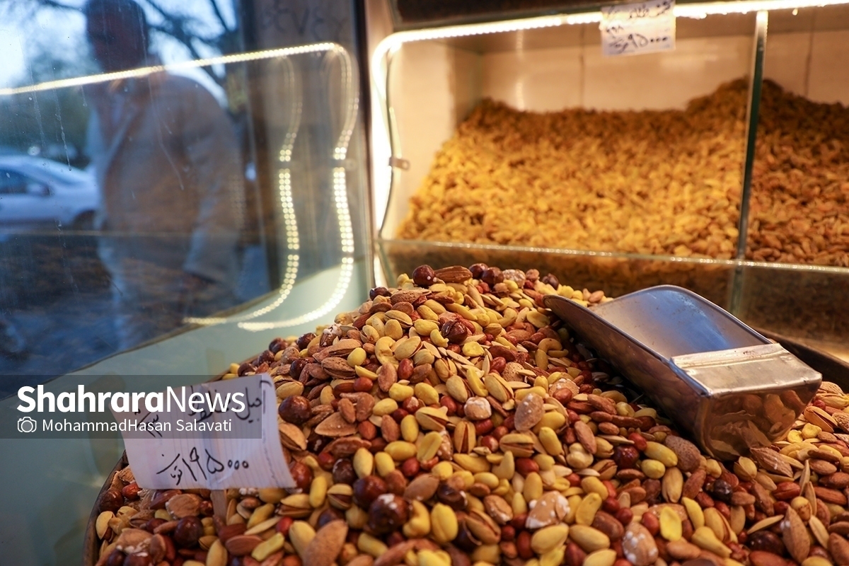 رئیس اتحادیه آجیل و خشکبار مشهد در مورد وضعیت بازار آجیل در روزهای نزدیک به شب یلدا گفت: با توجه به افزایش تولید و از طرف دیگر، به دلیل تثبیت نرخ ارز، امسال ما در بازار آجیل شاهد ثبات قیمت‌ها هستیم.