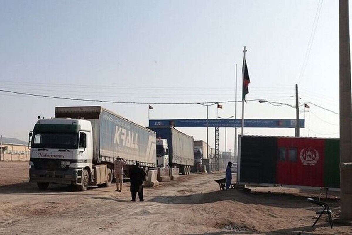 محدودیت‌های ترانزیتی سبب معطلی کامیون‌های ایرانی در نزدیکی افغانستان شده است.