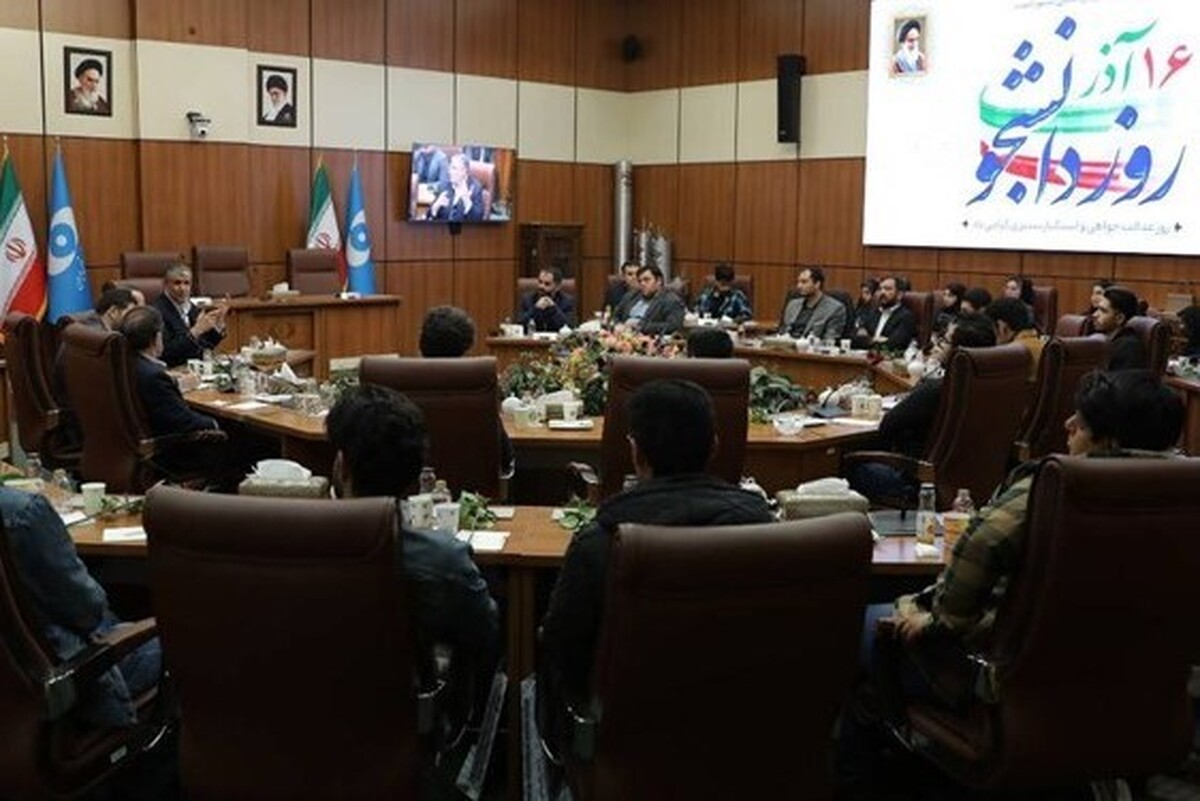 رئیس سازمان انرژی اتمی ایران در جمع دانشجویان گفت: محصولات رادیوداروی ایران هم اکنون با محصولات تراز اول جهان هم سطح بوده و از نظر کیفیت قابل رقابت است.