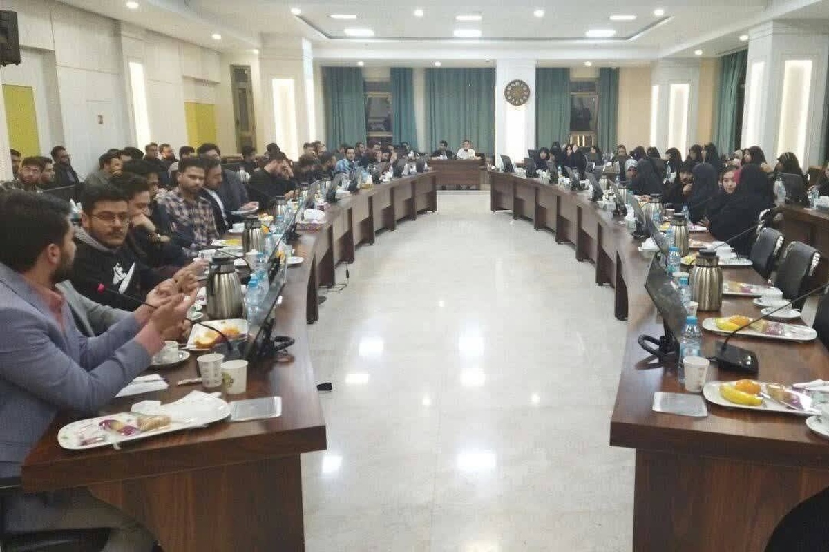 دستیار وزیر اطلاعات گفت: دانشجویان ایرانی در ۷۰ سال پیش ماهیت غرب را درک کردند و روز دانشجو عینیتی از مردم ایران در درکِ به هنگام موقعیت‌ها است.