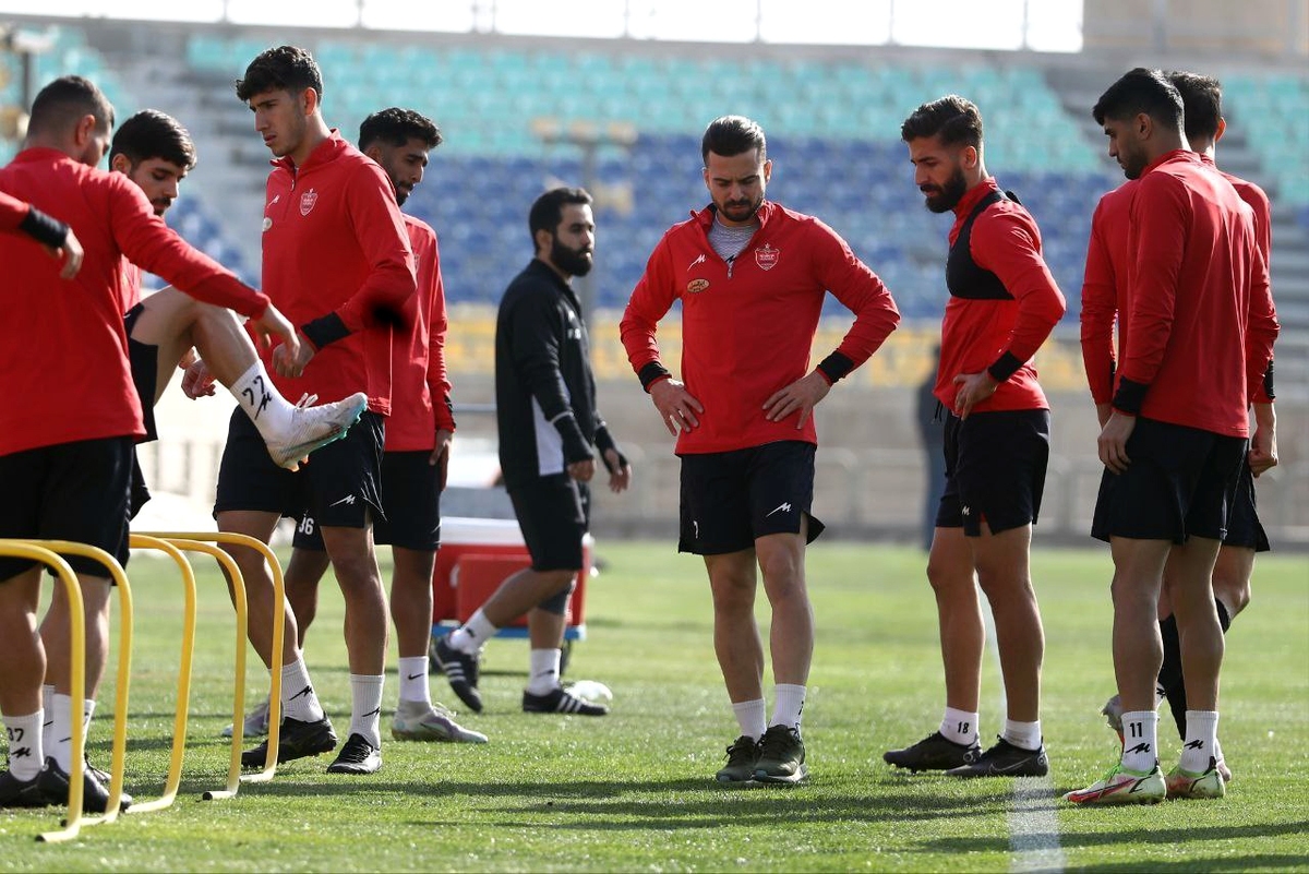 باشگاه پرسپولیس قصدی برای جذب بازیکن خارجی ندارد.